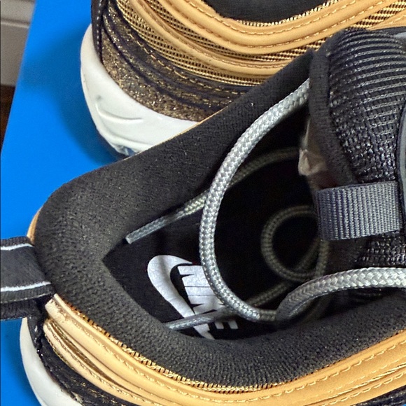 Nike Air Max 97 Metallic Gold and Black Shoes Brand New size 9.5 or 8 man - Picture 8 of 13
